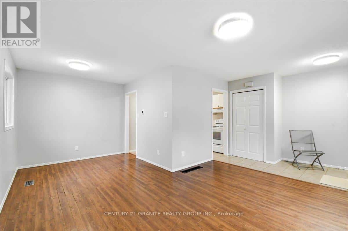 11 MONCK STREET — Bancroft (Bancroft Ward), Ontario - Photo 3 of 38