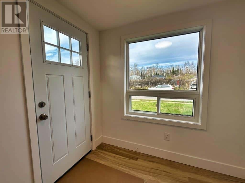 78 Timmins Street — Red Rock, Ontario - Photo 4 of 50