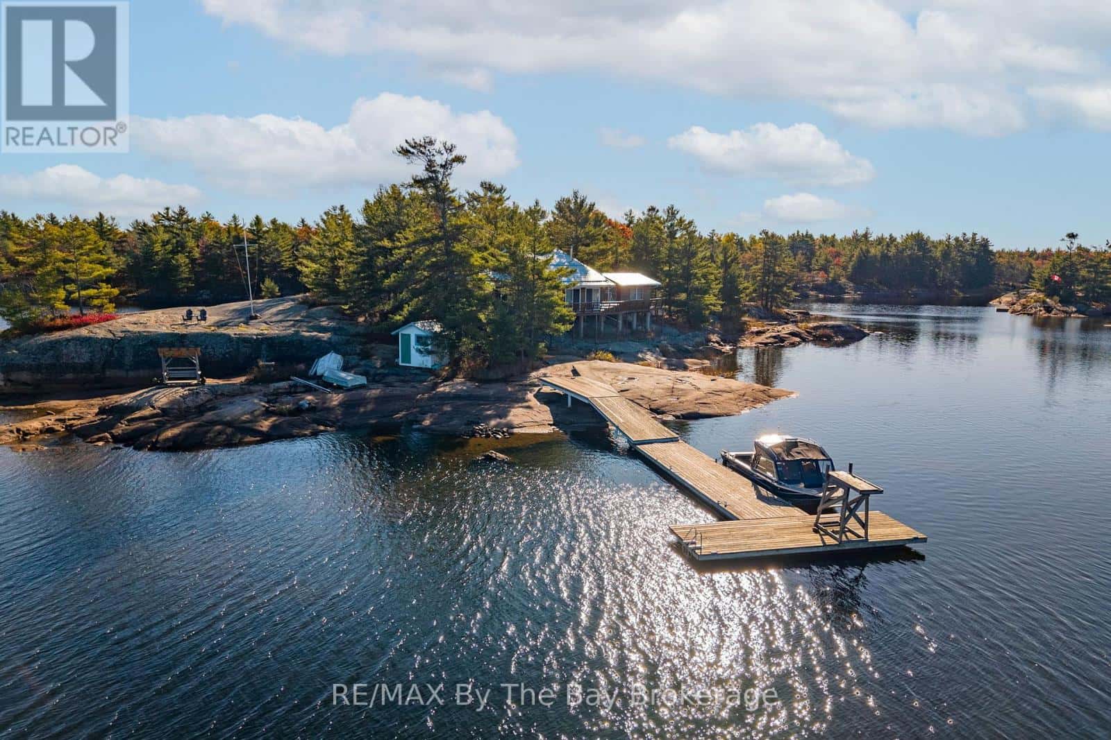 2 ISLAND 2890 — Georgian Bay (Gibson), Ontario - Photo 4 of 51