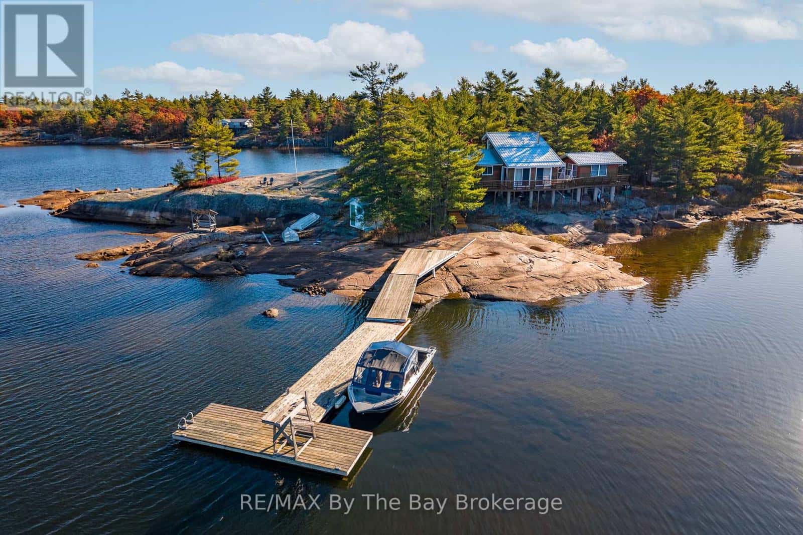 2 ISLAND 2890 — Georgian Bay (Gibson), Ontario - Photo 5 of 51