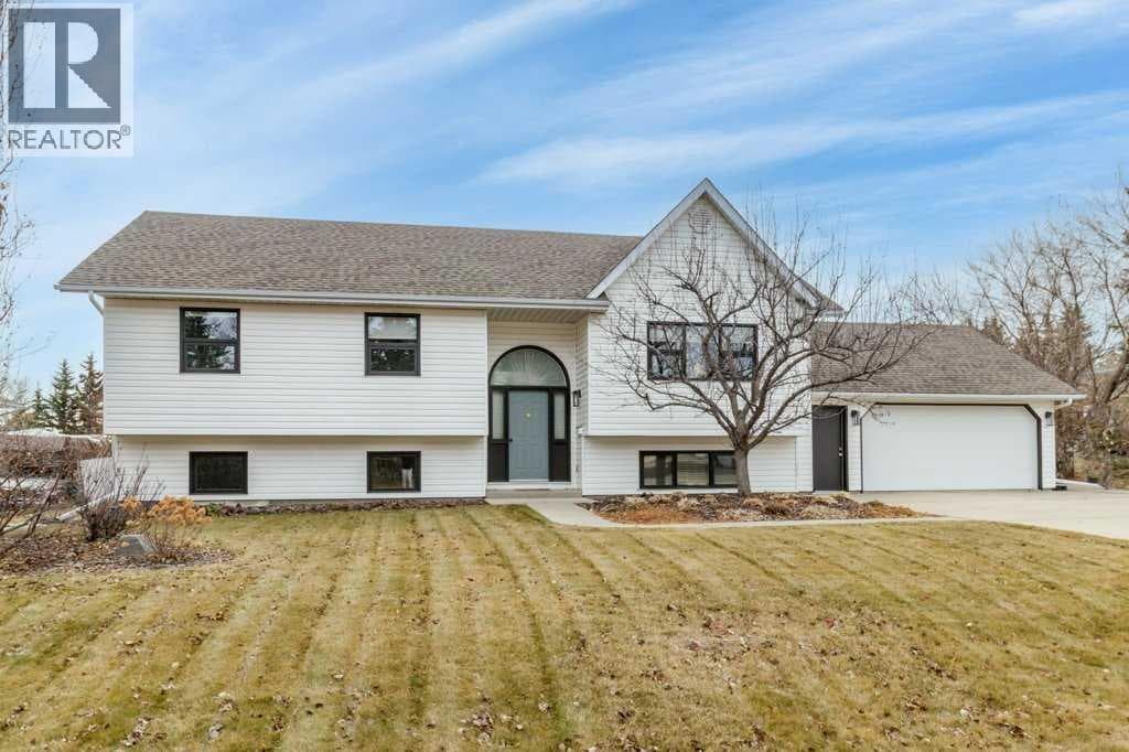 45 Ravenscrag Crescent N — Norglenwold, Alberta - Main photo