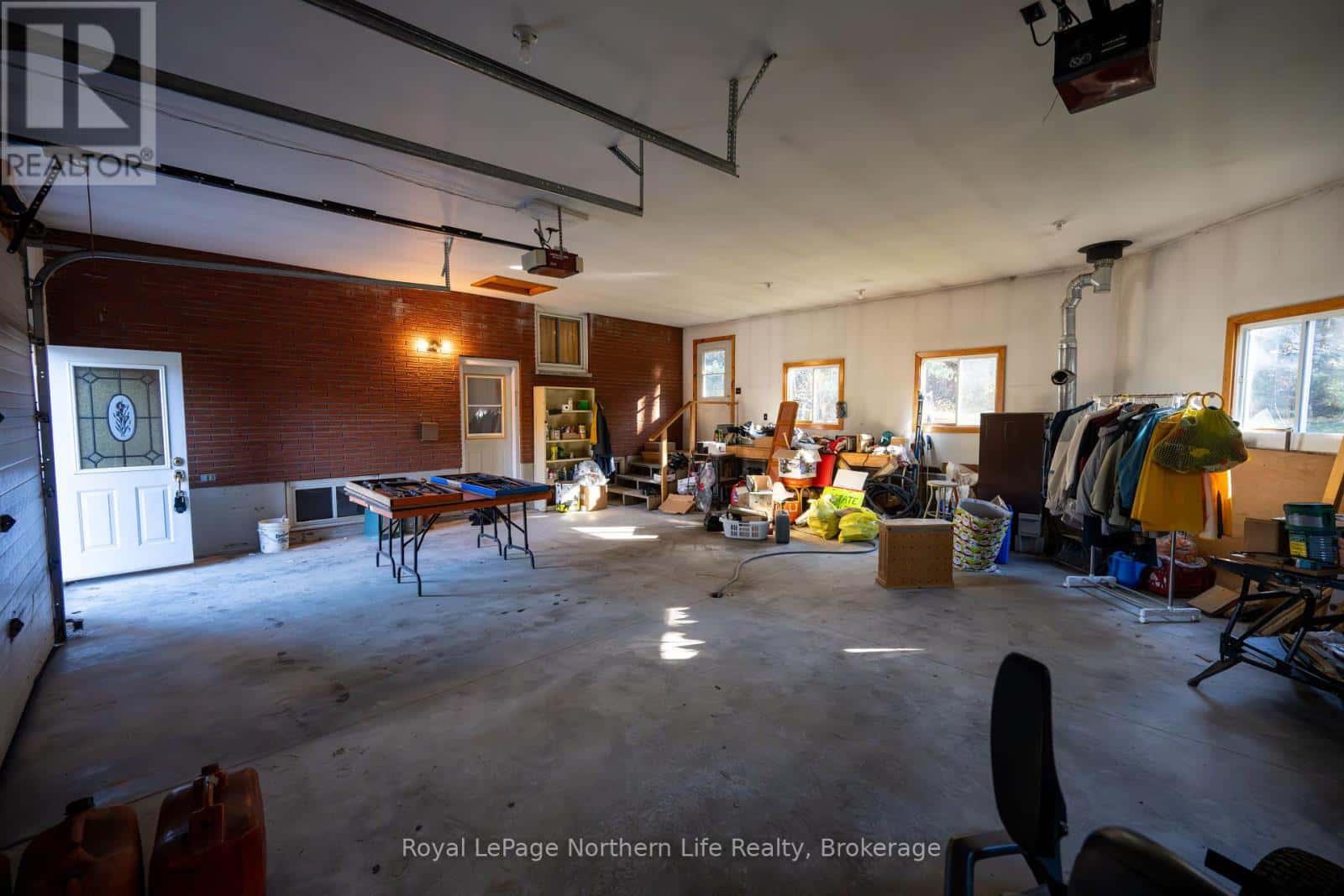 126 HIGHWAY 531 — Bonfield, Ontario - Photo 4 of 41