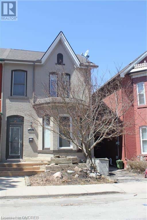 19 OXFORD STREET — Hamilton (Strathcona), Ontario - Photo 2 of 30