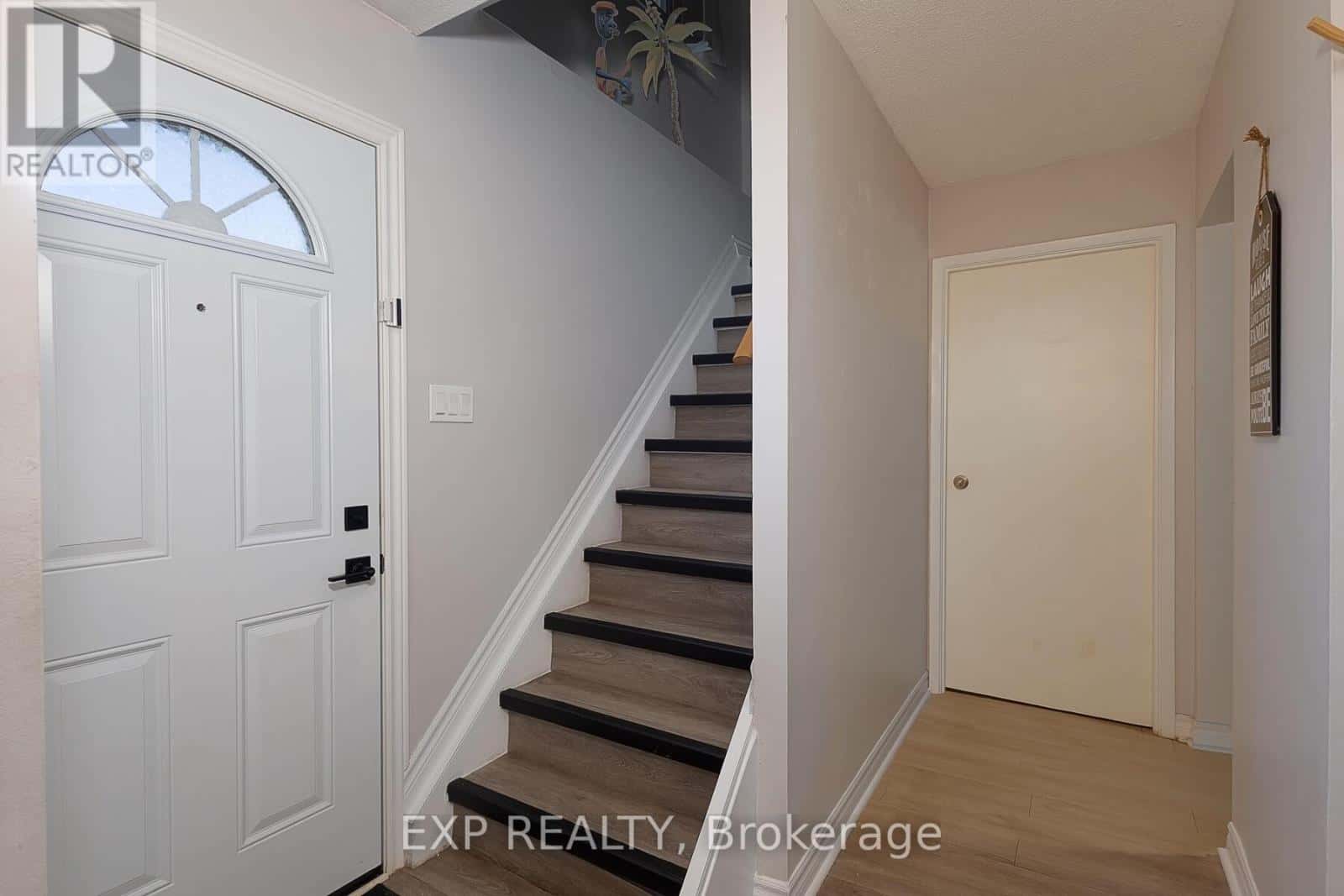 0 - 881 SOUTHDALE ROAD E — London South (South Y), Ontario - Photo 3 of 22