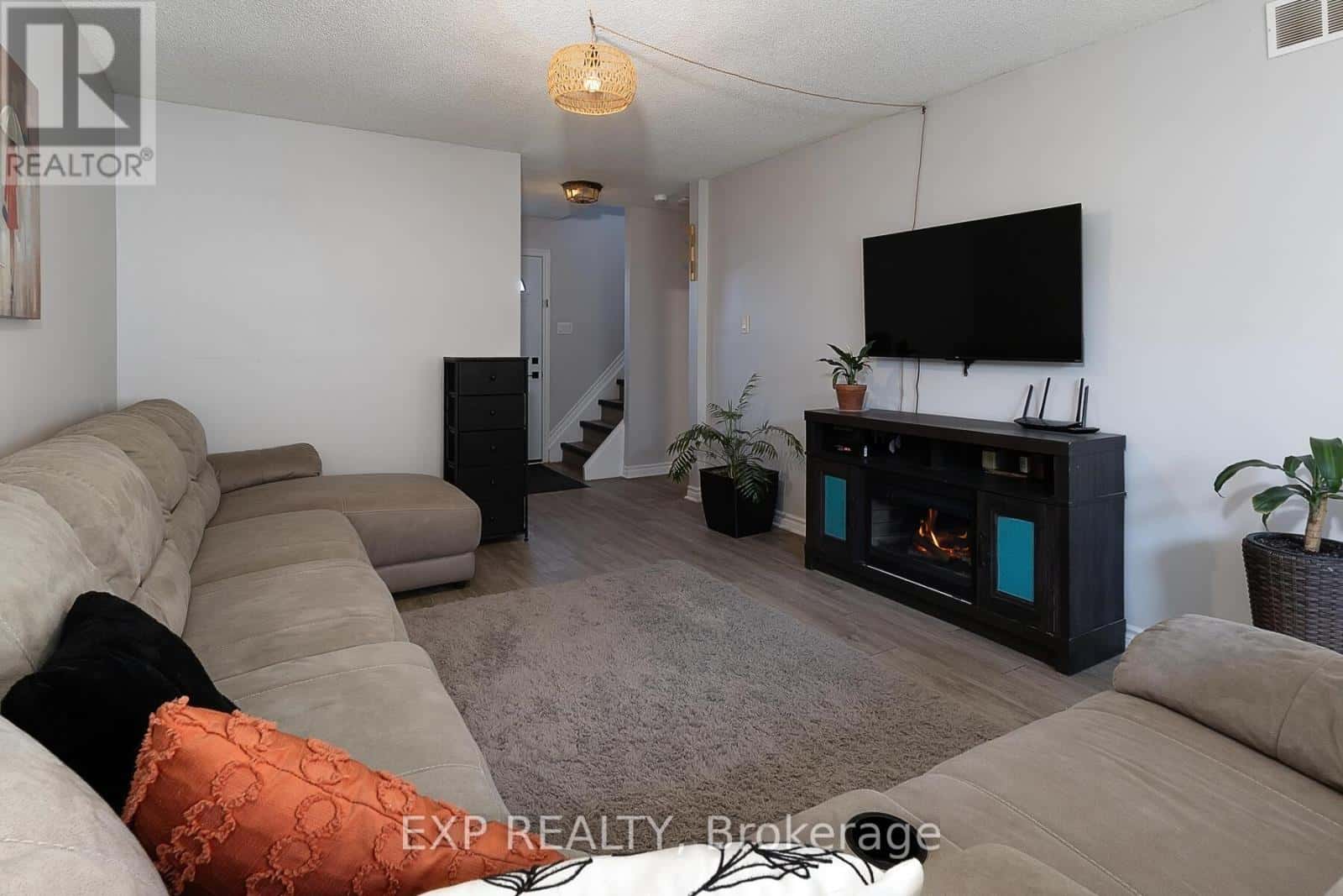 0 - 881 SOUTHDALE ROAD E — London South (South Y), Ontario - Photo 4 of 22