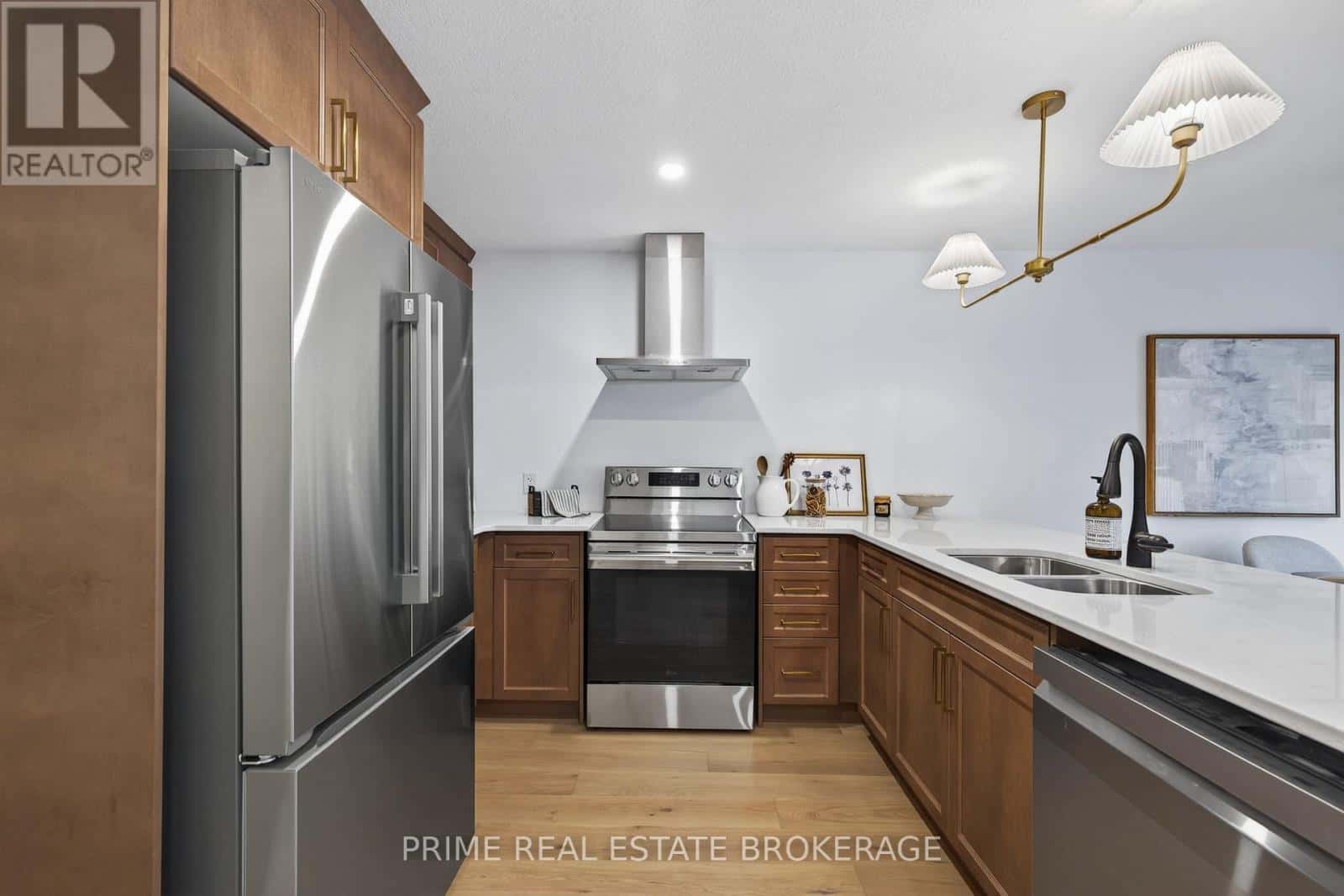 8 - 177 CHESTNUT STREET — Lucan Biddulph (Lucan), Ontario - Photo 5 of 26