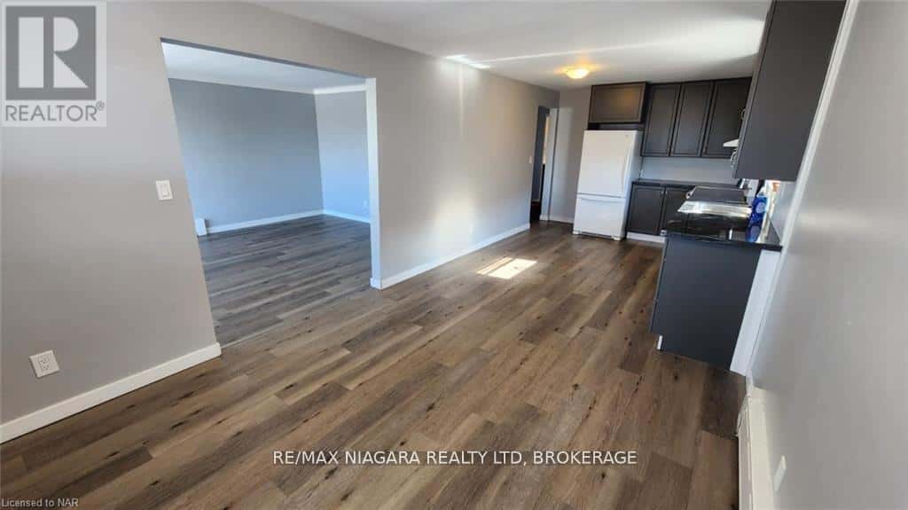 MAIN - 34 ST. GEORGE STREET — St. Catharines (Facer), Ontario - Photo 2 of 16