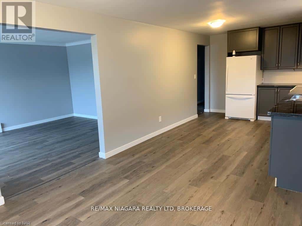 MAIN - 34 ST. GEORGE STREET — St. Catharines (Facer), Ontario - Photo 4 of 16