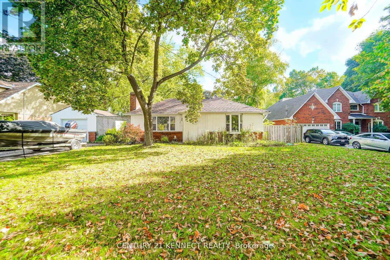 10813 Victoria Square Boulevard