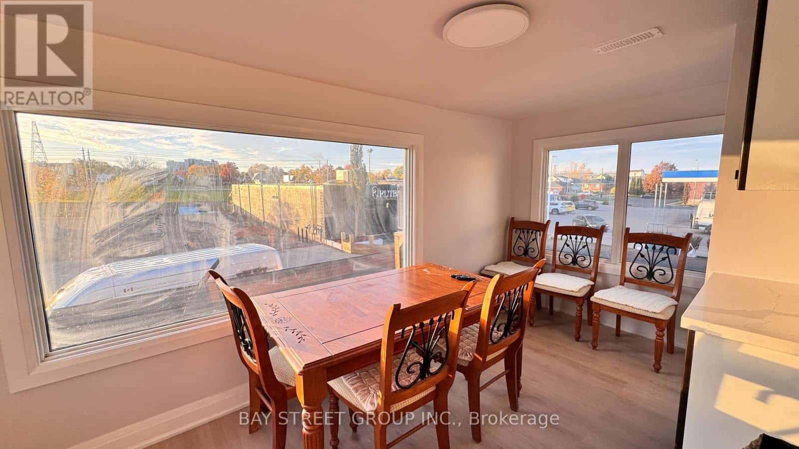 UNIT C - 5731 STANLEY AVENUE — Niagara Falls (Hospital), Ontario - Photo 5 of 17