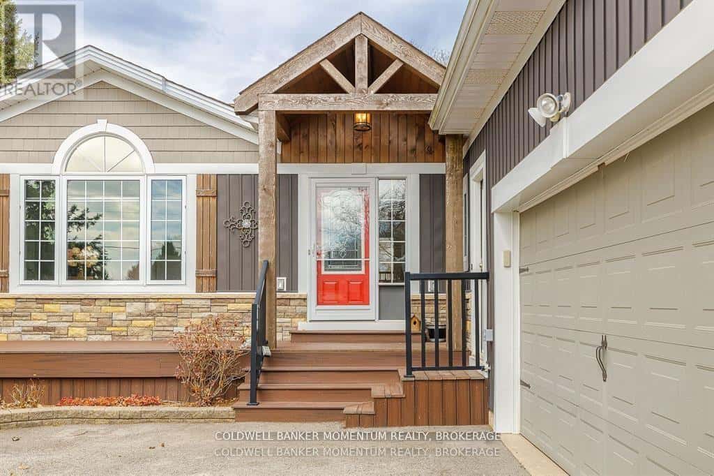 719 WELLAND ROAD — Pelham (Fenwick), Ontario - Photo 3 of 44