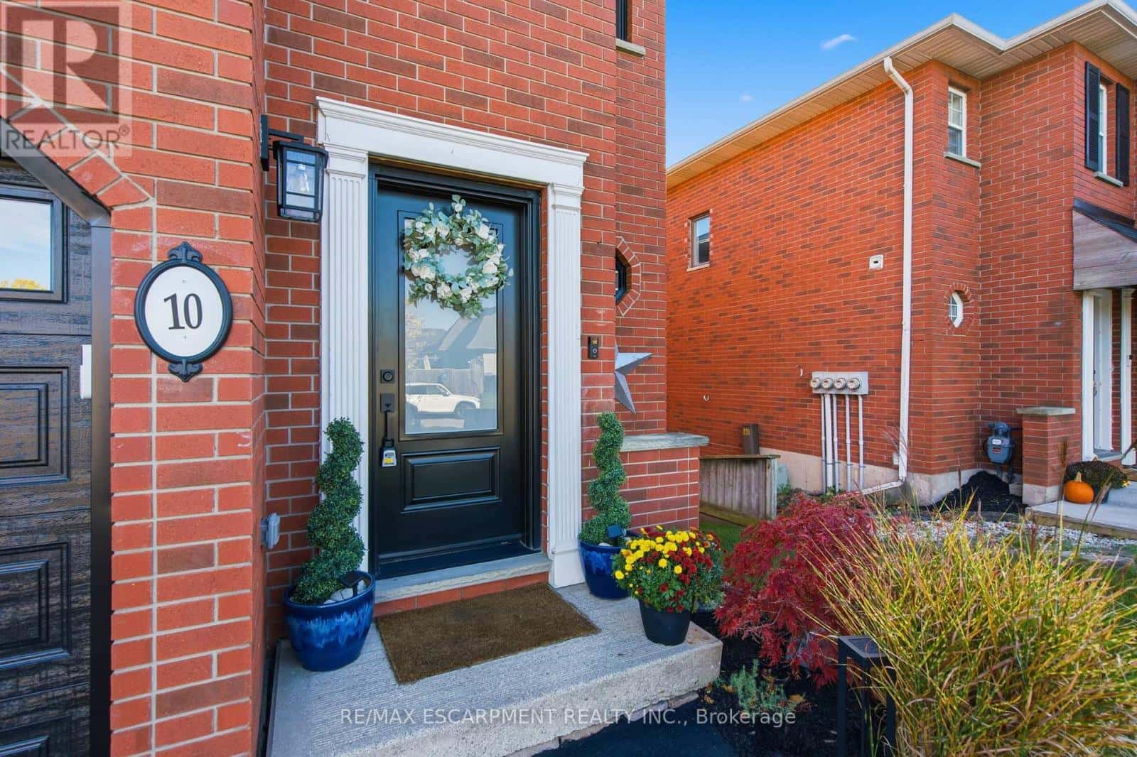 10 SWAYZE COURT — West Lincoln (Smithville), Ontario - Photo 3 of 40