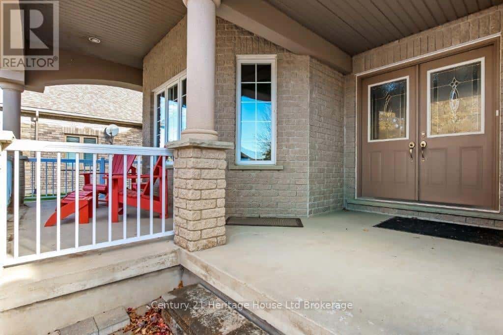 143 BOYD BOULEVARD — Zorra (Thamesford), Ontario - Photo 3 of 37