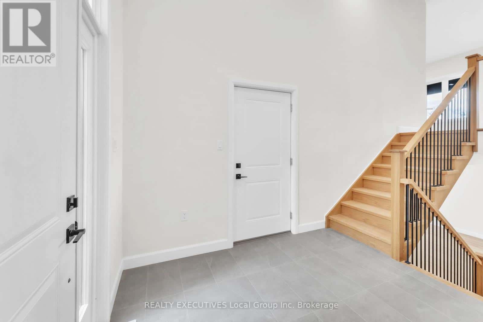 101 TOWER DRIVE — North Bay (Airport), Ontario - Photo 5 of 42