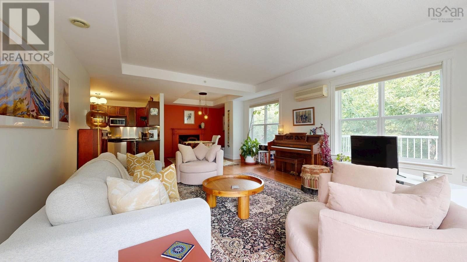 308 476 Main Street — Mahone Bay, Nova Scotia - Main photo