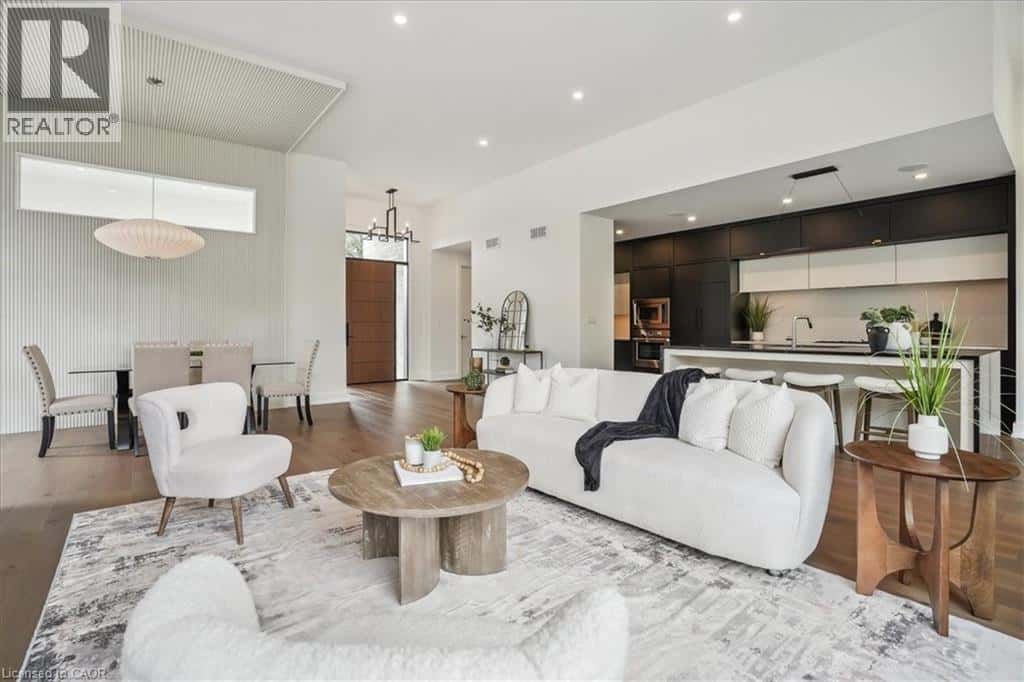 1613 G LOOKOUT Street — Fonthill, Ontario - Photo 3 of 46