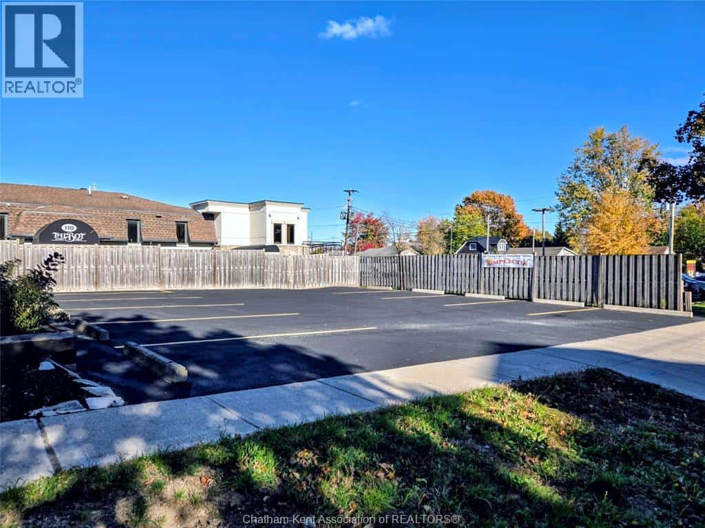 116 Talbot STREET West — Blenheim, Ontario - Photo 4 of 24