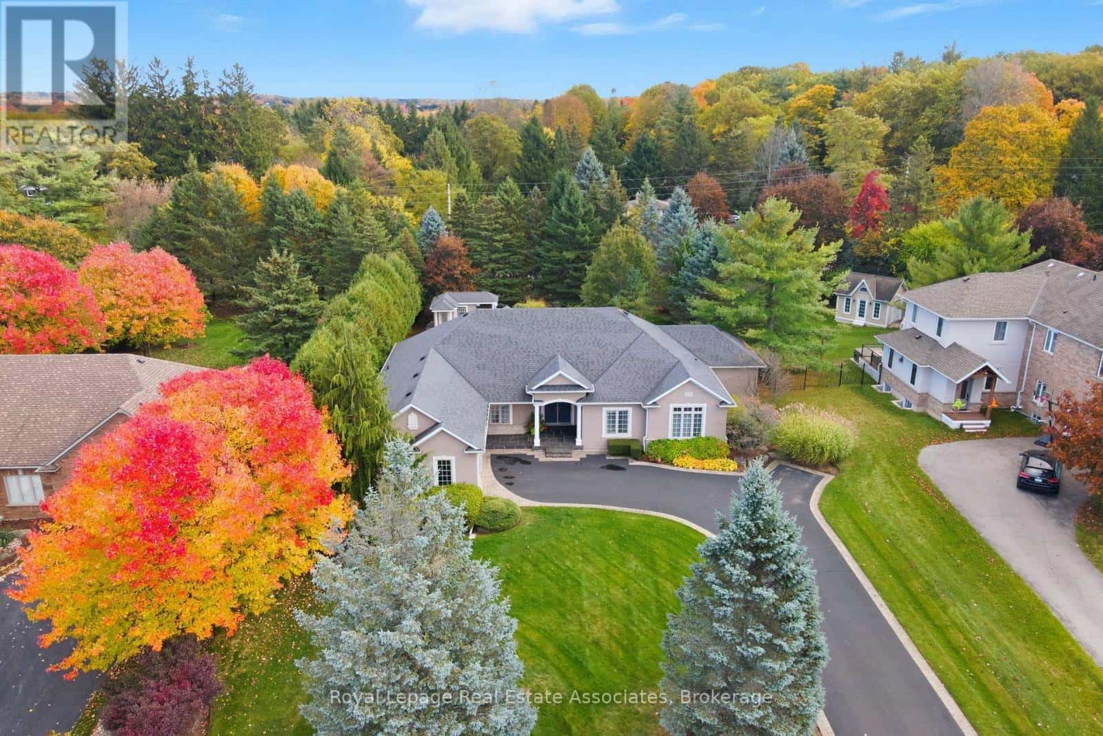 7 APPALOOSA TRAIL — Hamilton (Carlisle), Ontario - Photo 3 of 47