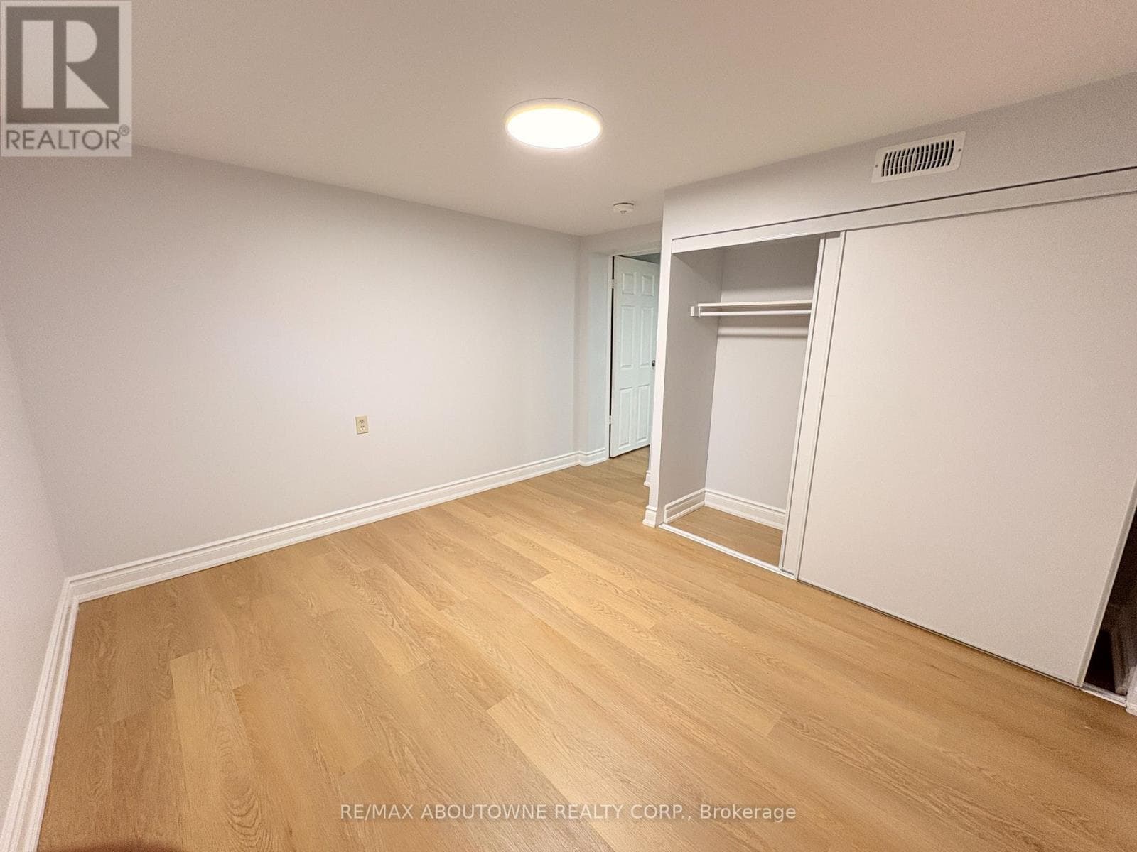 BASEMENT - 202 VICTORIA ROAD N — Guelph (St. George's), Ontario - Main photo