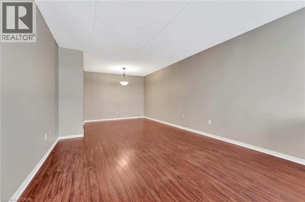 500 SILVERBIRCH Boulevard Unit# 101 — Mount Hope, Ontario - Photo 5 of 38