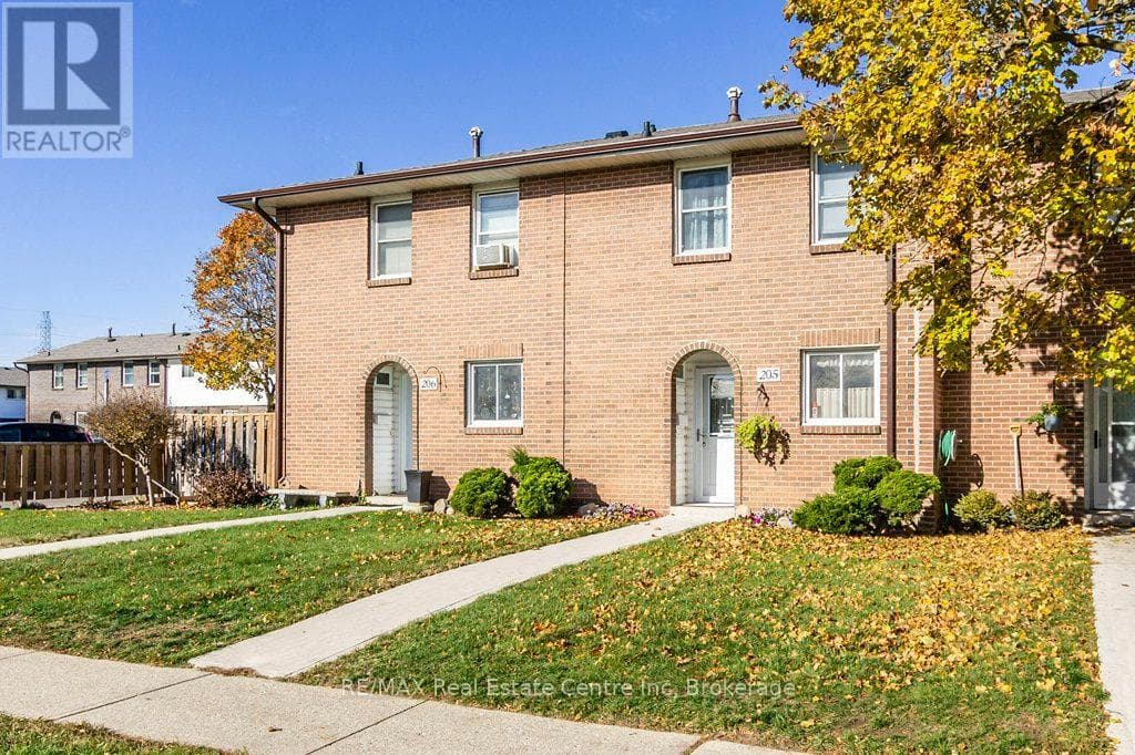 205 - 31 GREENGATE ROAD — Guelph (Junction/Onward Willow), Ontario - Main photo