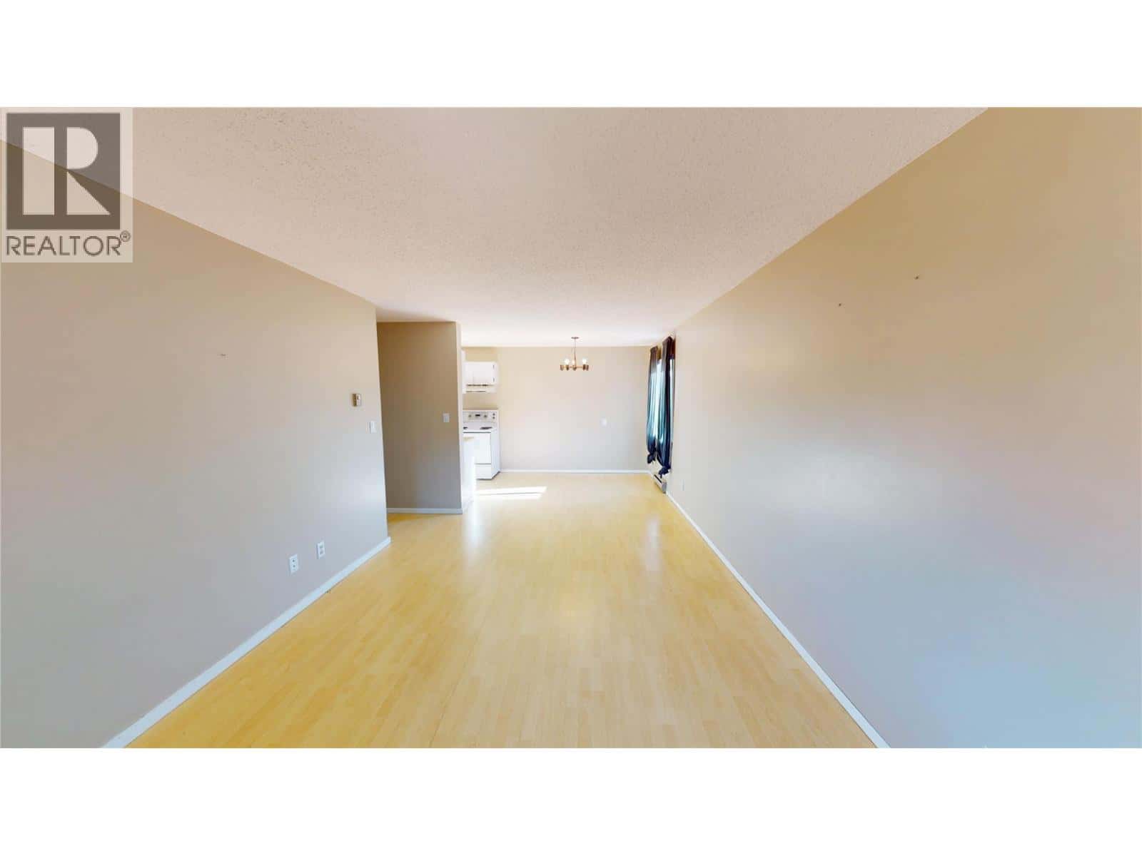 10 Cariboo Drive Unit# 401 — Elkford, British Columbia - Photo 5 of 16