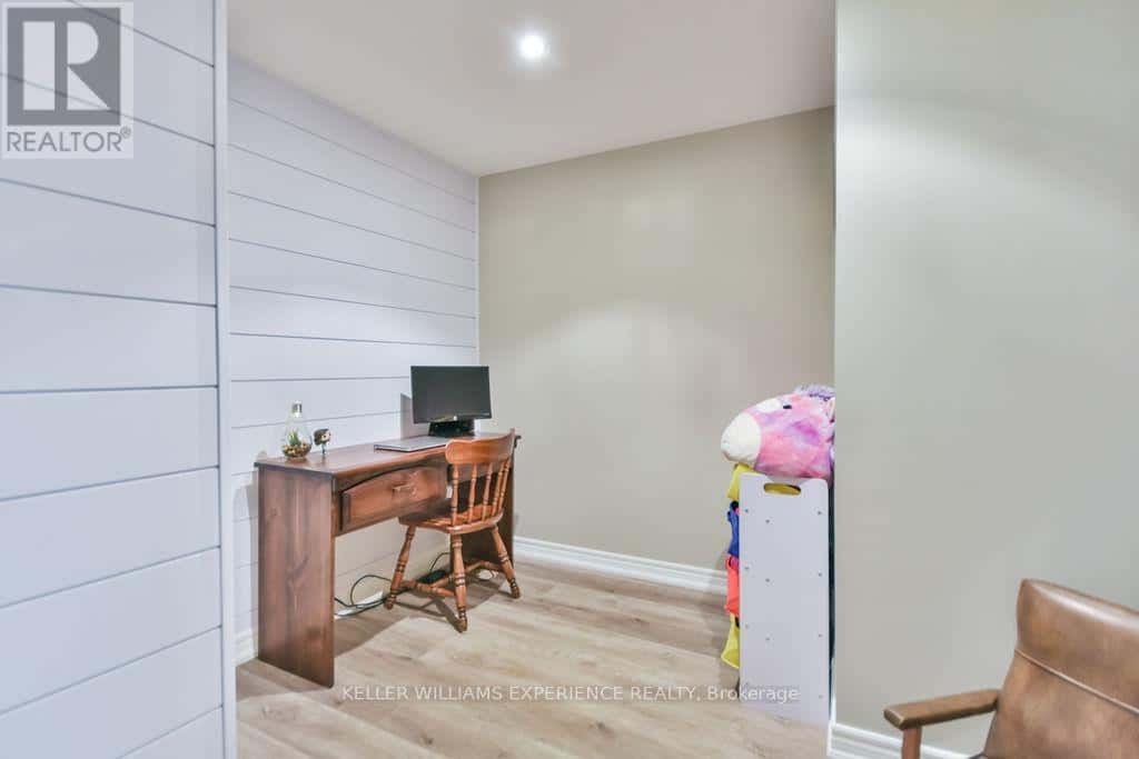 29 BASSWOOD CIRCLE — Oro-Medonte (Shanty Bay), Ontario - Photo 5 of 43