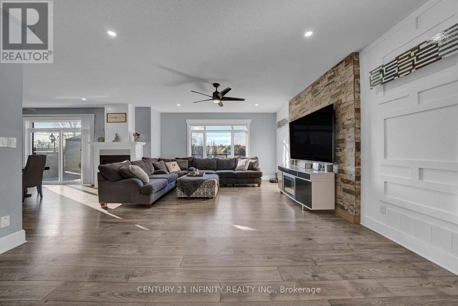 222 SOUTHCREST DRIVE — Kawartha Lakes (Mariposa), Ontario - Photo 5 of 50