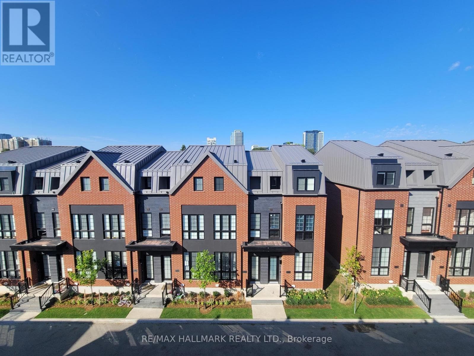 126 ALTON CRESCENT — Vaughan (Uplands), Ontario - Main photo