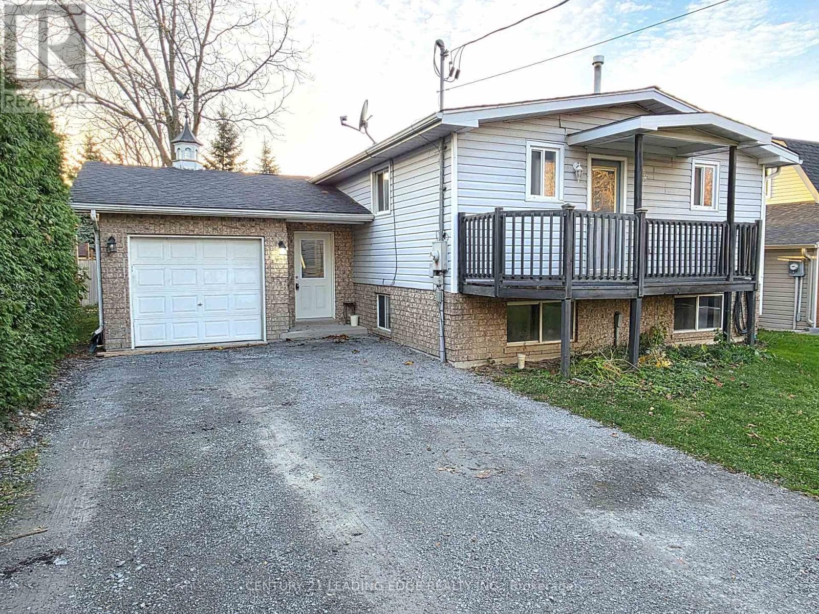 8 LORNE STREET — Georgina (Sutton & Jackson's Point), Ontario - Main photo