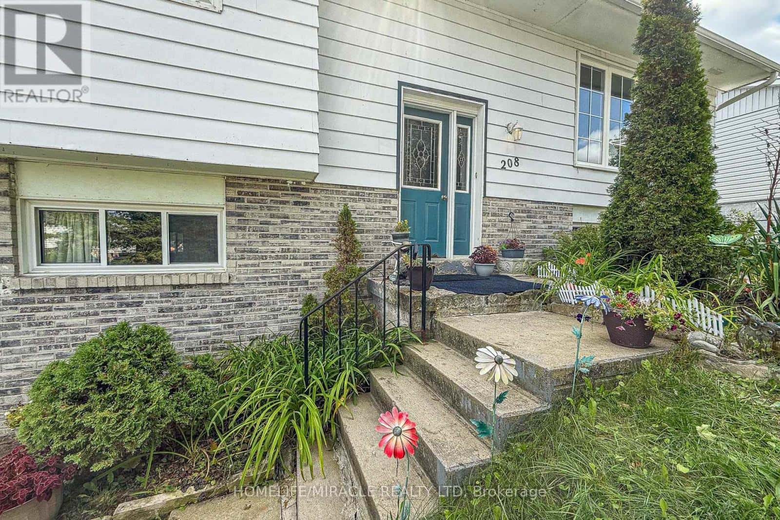 208 PARK STREET — Brock (Cannington), Ontario - Photo 3 of 38