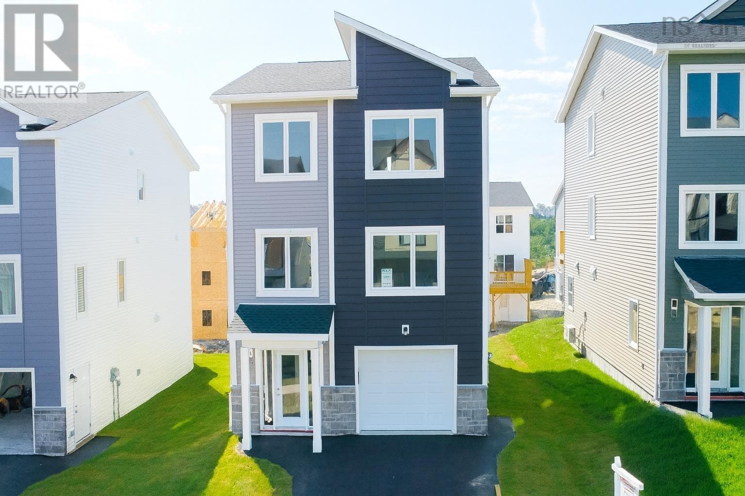 3024 44 Zeppelin Crescent — Beechville, Nova Scotia - Main photo