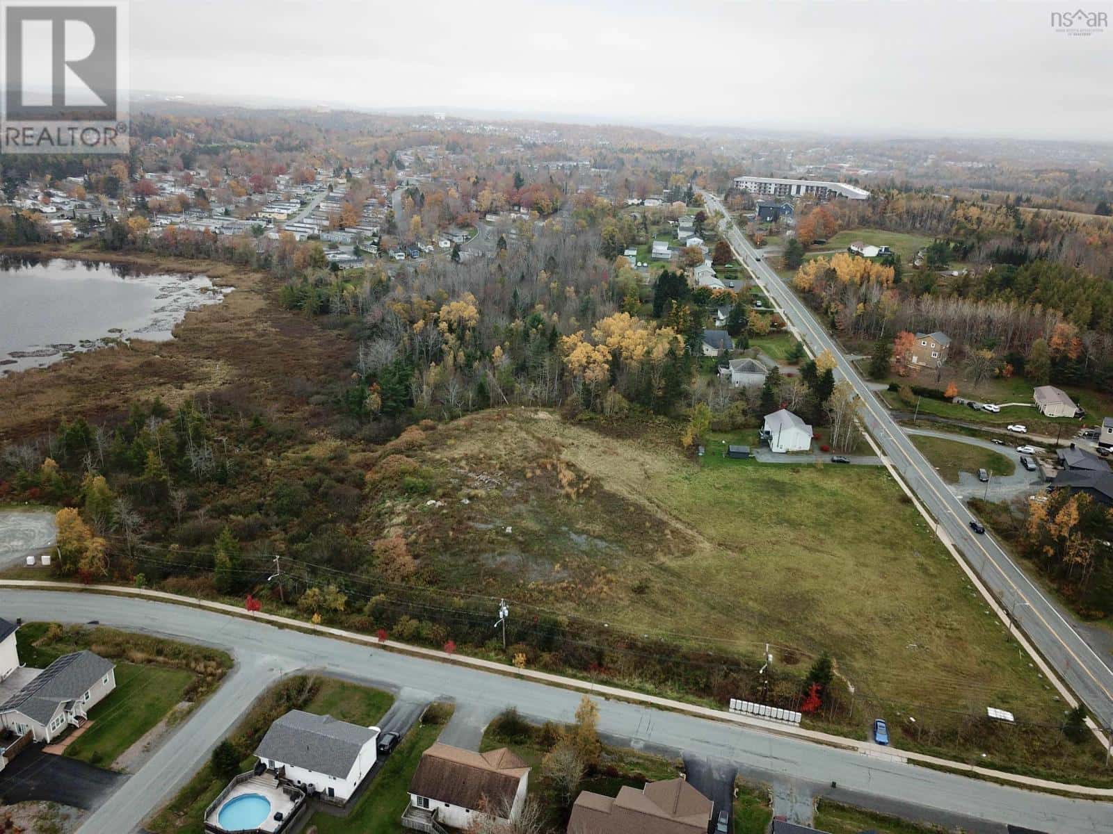 439 Beaverbank Road — Beaver Bank, Nova Scotia - Photo 2 of 7