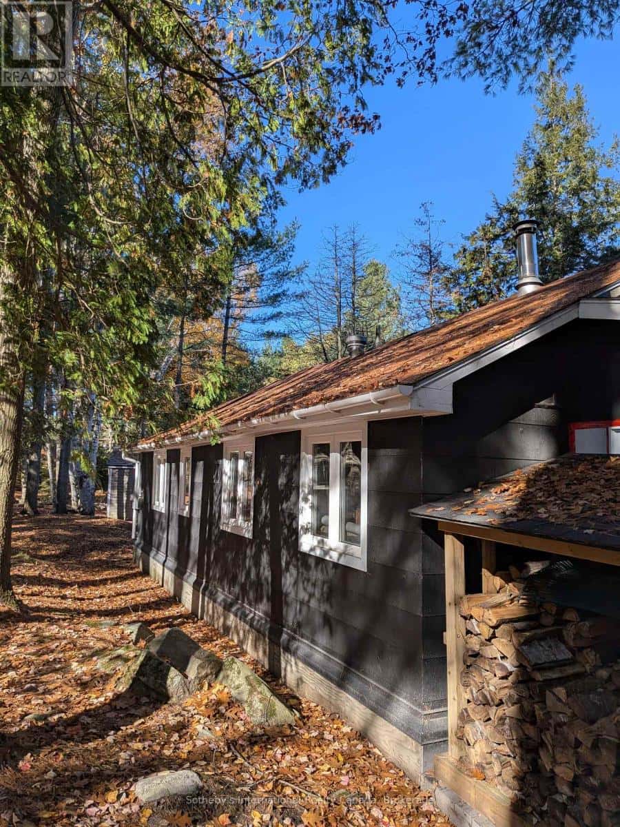 1063 WHITESIDE ROAD — Muskoka Lakes (Medora), Ontario - Photo 4 of 46
