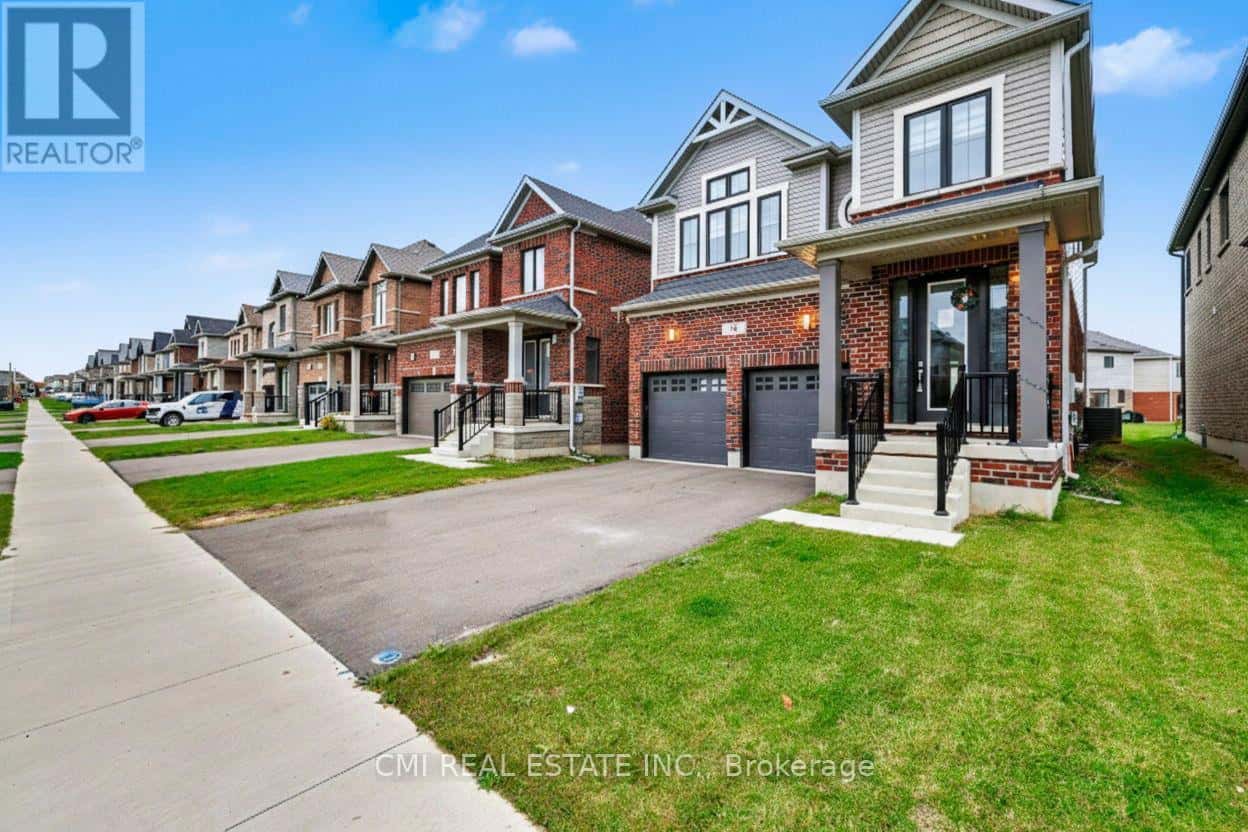 9 PRINCE PHILIP BOULEVARD — North Dumfries, Ontario - Photo 4 of 48