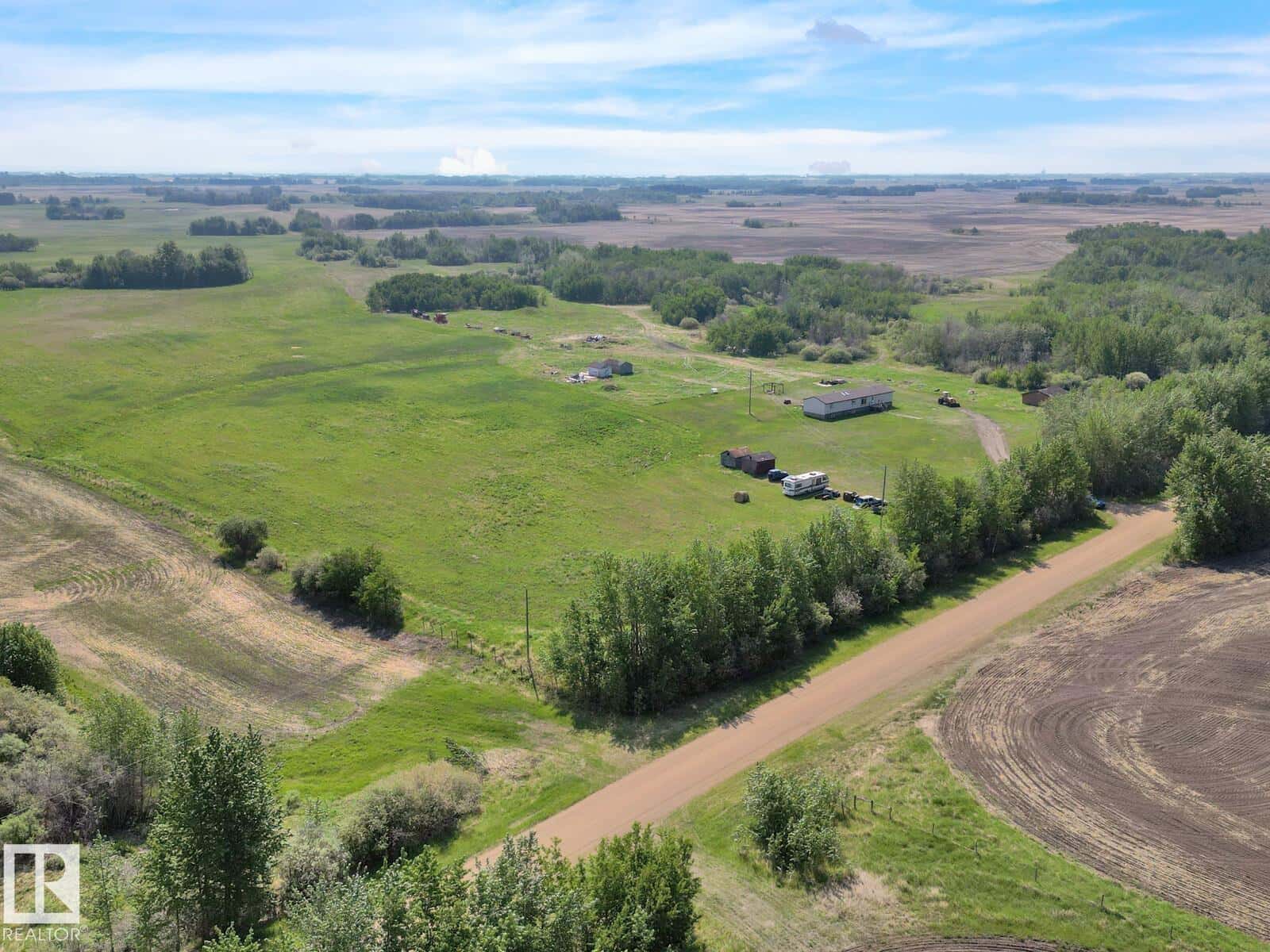 540075 Range Road 162 — Rural Lamont County, Alberta - Photo 3 of 27
