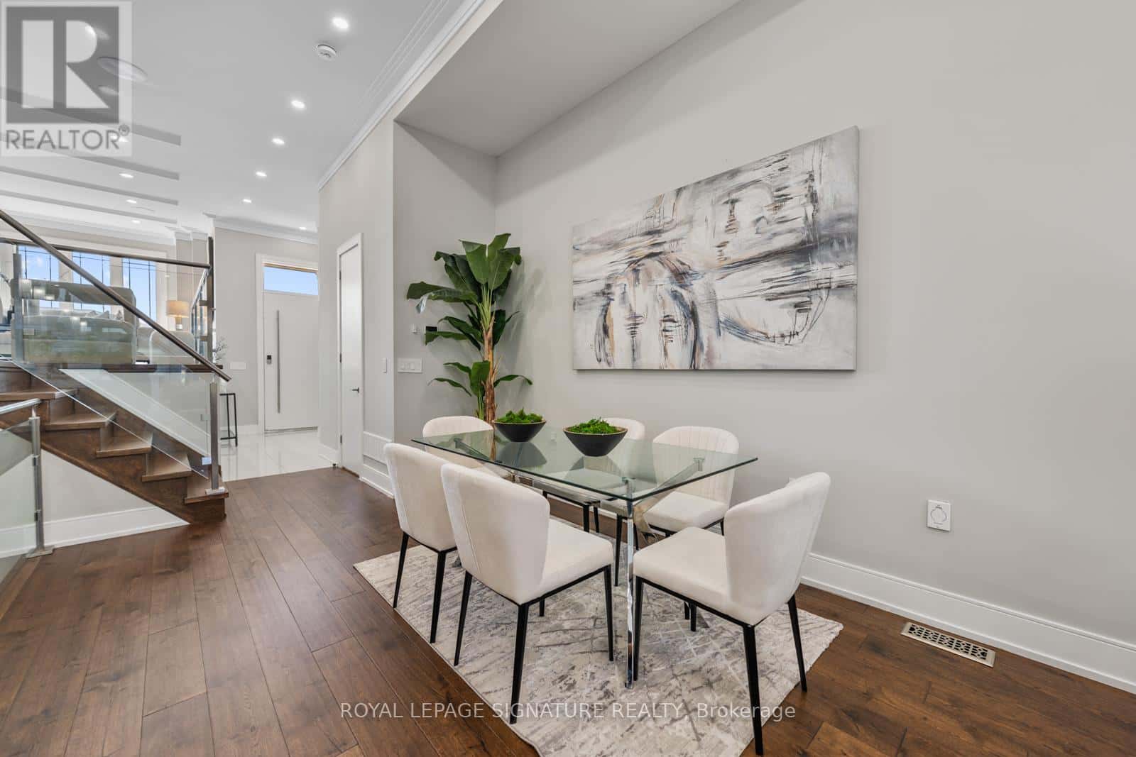 59A BEXHILL AVENUE — Toronto (Clairlea-Birchmount), Ontario - Photo 5 of 48