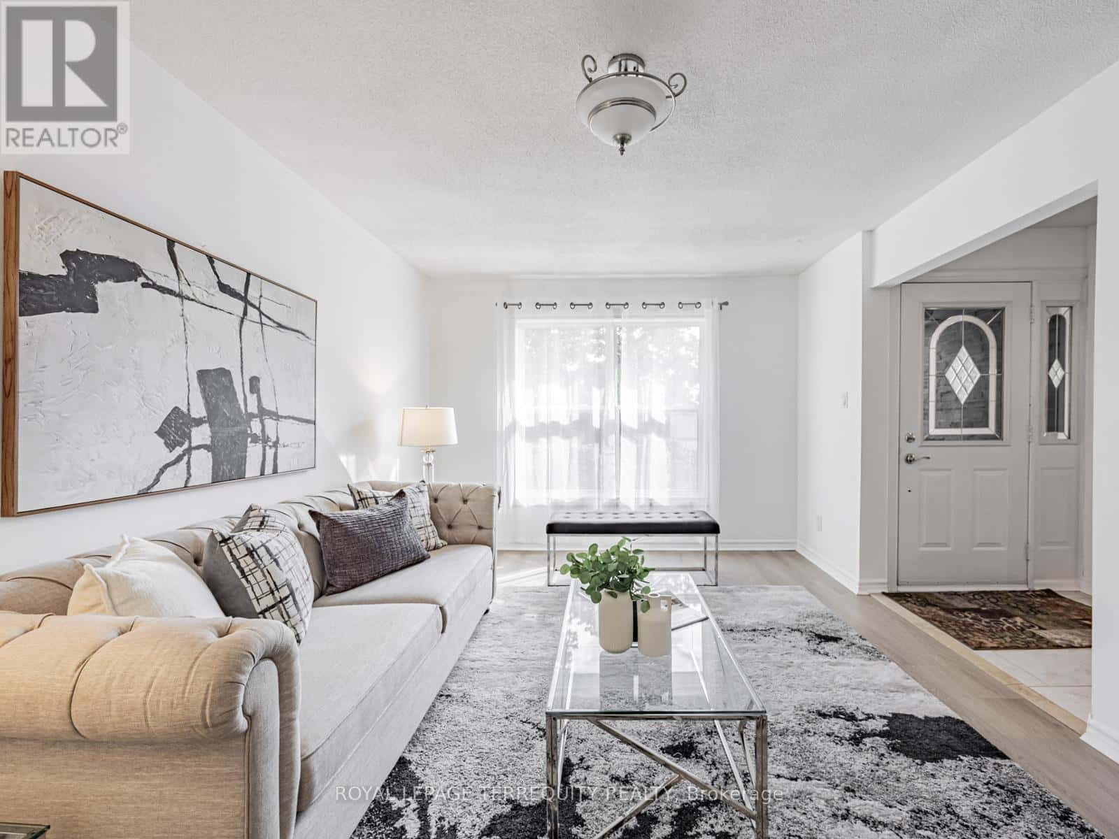 1858 SHADYBROOK DRIVE — Pickering (Amberlea), Ontario - Photo 5 of 37