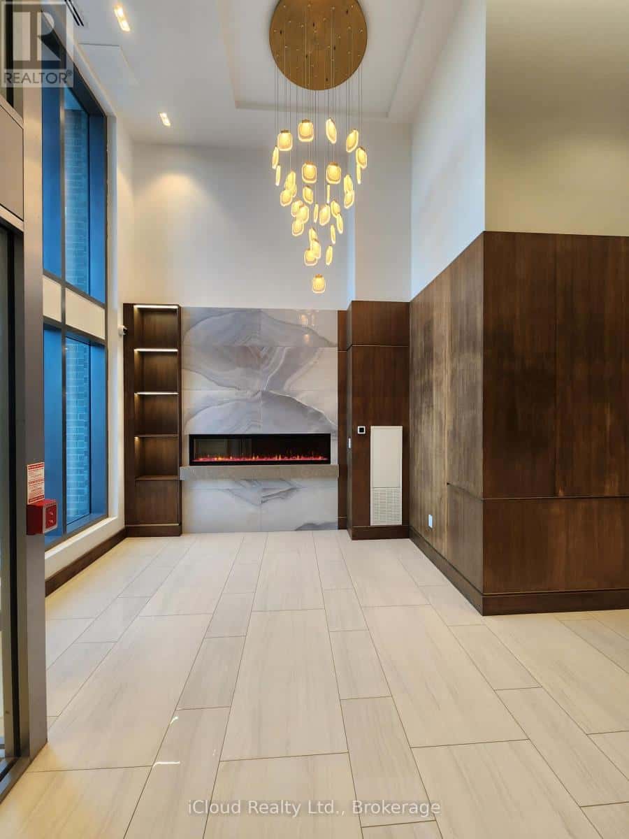 1411 - 2782 BARTON STREET E — Hamilton (Riverdale), Ontario - Photo 3 of 10