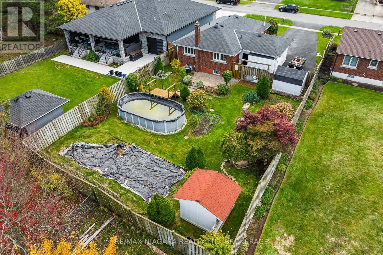 7653 WAYNE STREET — Niagara Falls (Ascot), Ontario - Photo 2 of 28