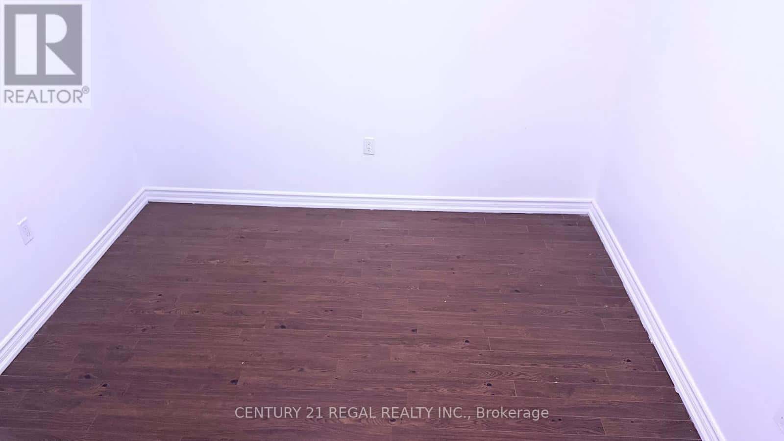 34 BOTTOMWOOD STREET — Brampton (Gore Industrial North), Ontario - Photo 4 of 12