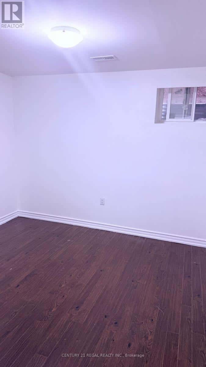 34 BOTTOMWOOD STREET — Brampton (Gore Industrial North), Ontario - Photo 5 of 12