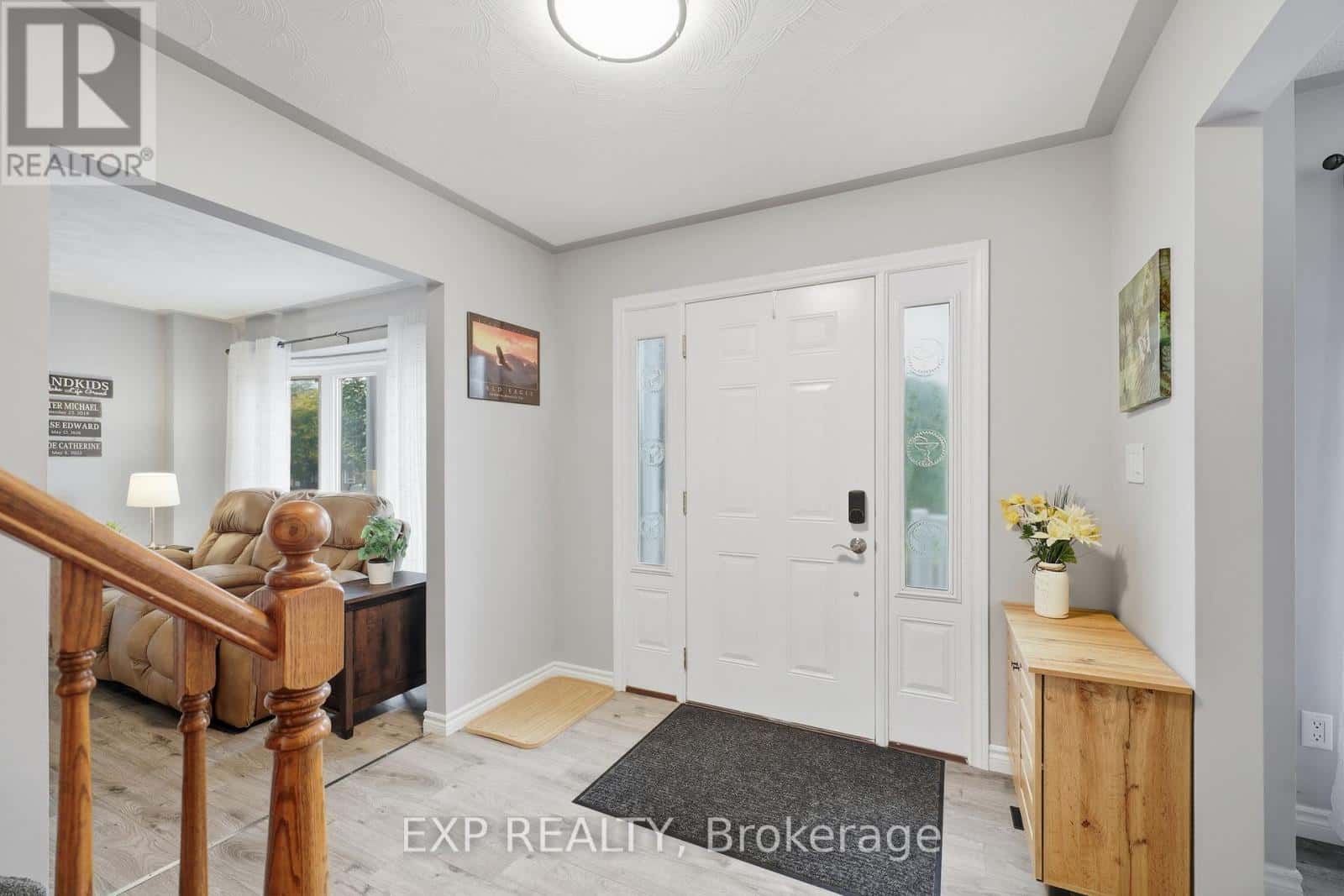 30 LINGWOOD DRIVE — Norfolk (Waterford), Ontario - Photo 4 of 49