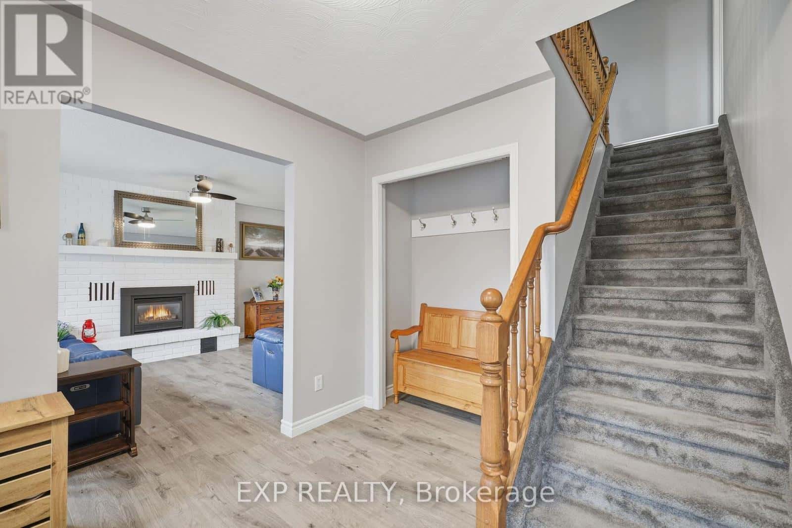 30 LINGWOOD DRIVE — Norfolk (Waterford), Ontario - Photo 5 of 49