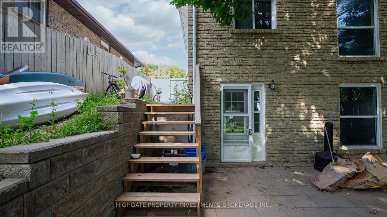 LOWER - 85 DAPHNE CRESCENT — Barrie (Cundles East), Ontario - Photo 2 of 21