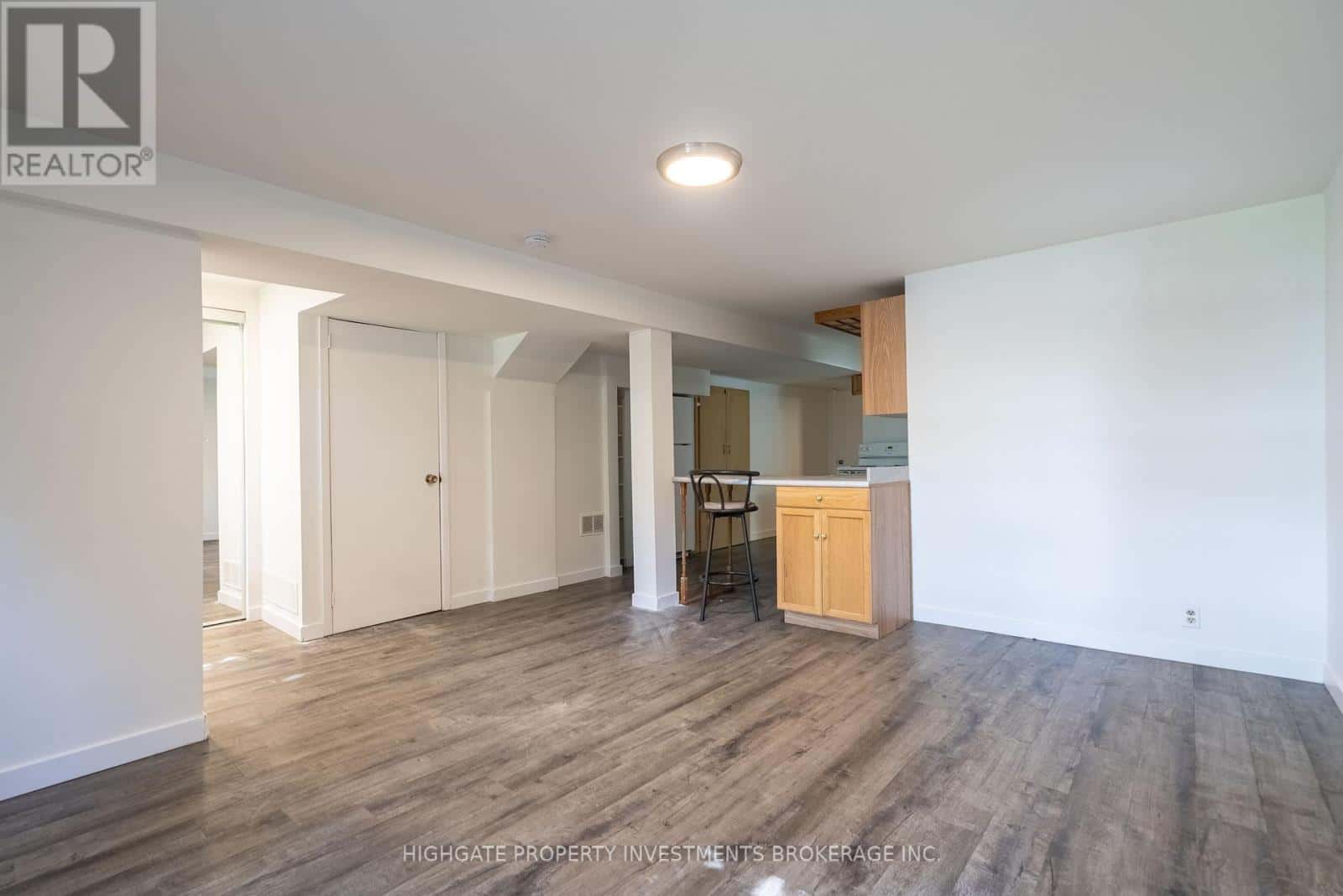 LOWER - 85 DAPHNE CRESCENT — Barrie (Cundles East), Ontario - Photo 5 of 21