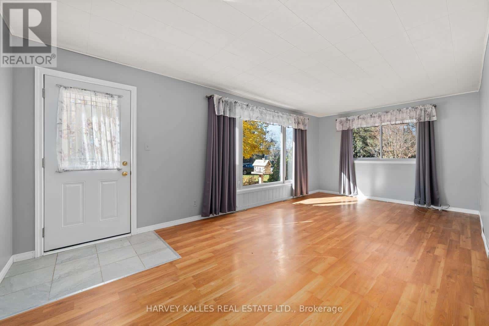 1075 COUNTY RD 10 ROAD — Prince Edward County (Athol Ward), Ontario - Photo 5 of 23