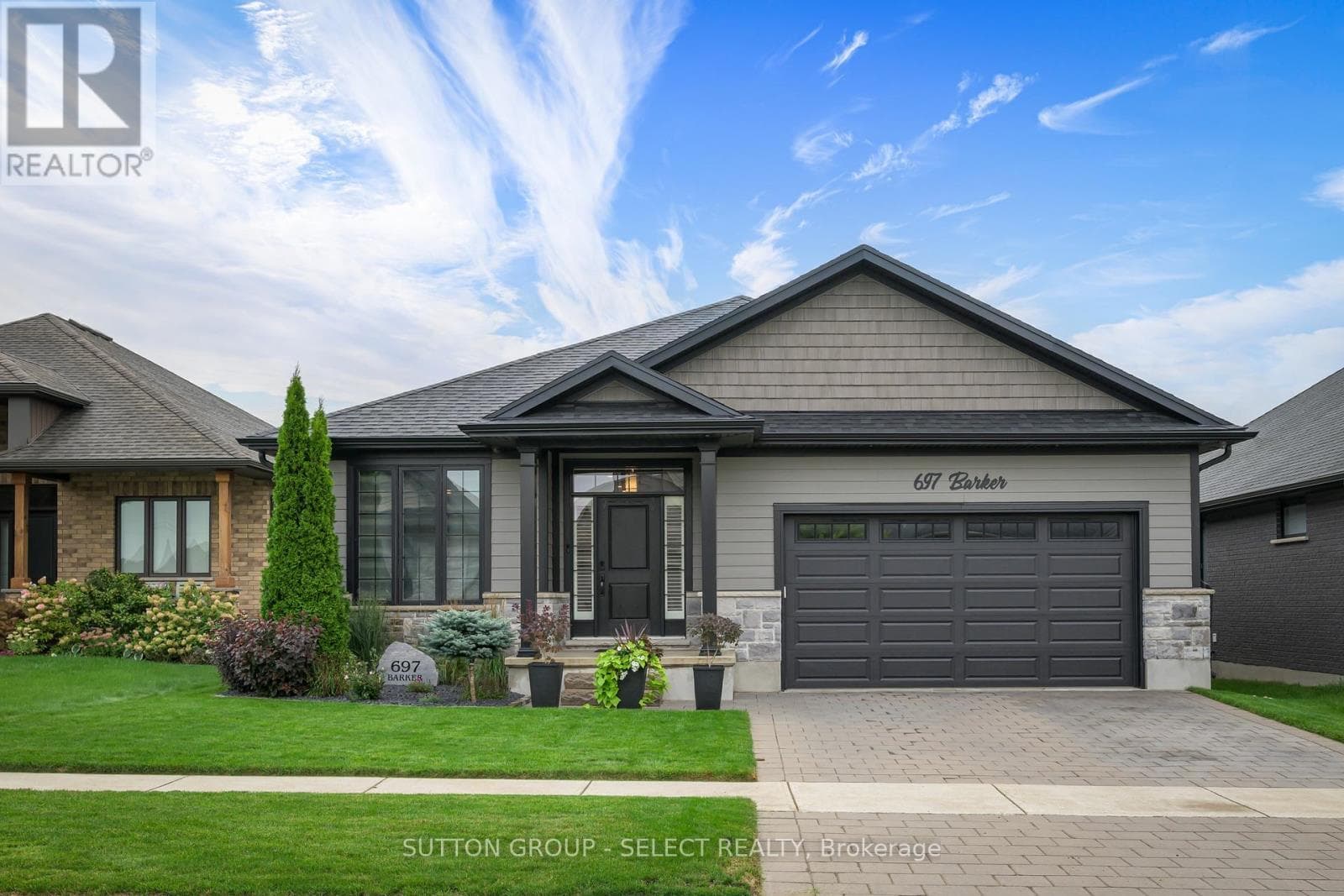 697 BARKER STREET — Strathroy-Caradoc (Mount Brydges), Ontario - Main photo