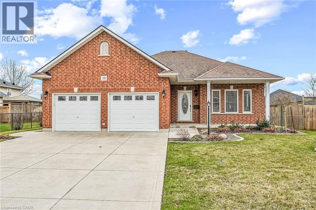 20 OAK Crescent — Hagersville, Ontario - Main photo