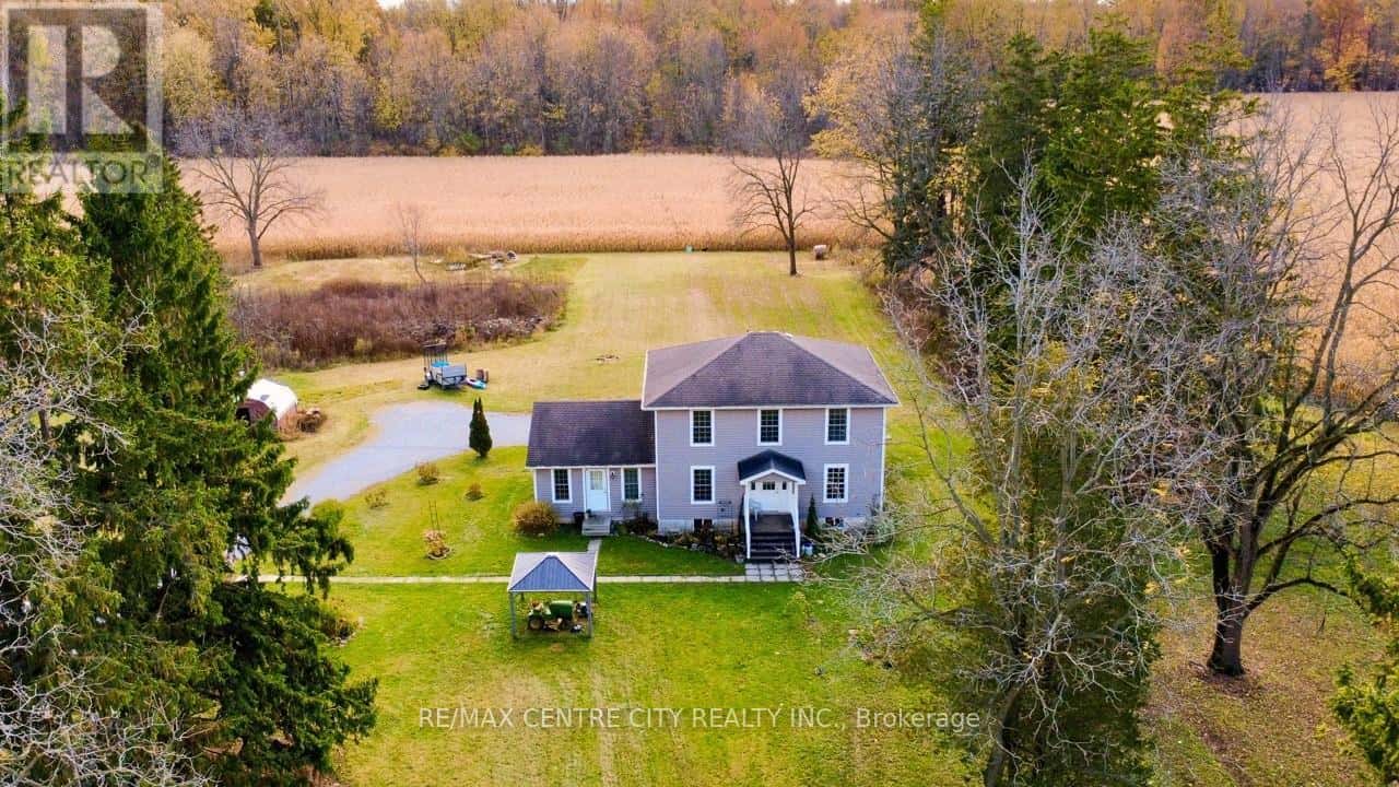 50589 DINGLE LINE — Malahide, Ontario - Photo 2 of 47